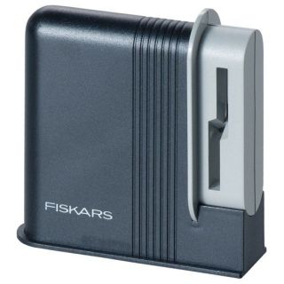 Ostřič nůžek FISKARS Clip-Sharp™ Functional Form™k 1000812,859600